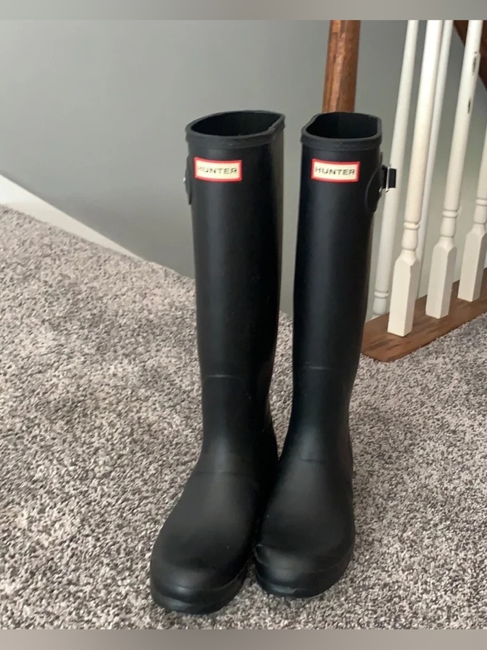 Hunter Black Tall Rain Boots + 🧦